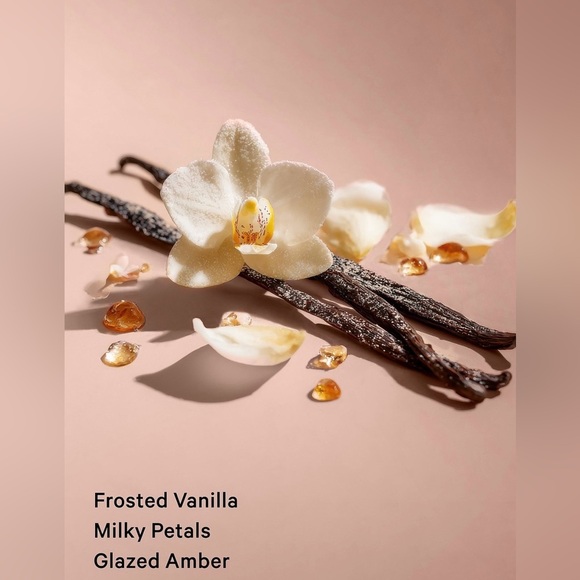 Victoria’s Secret Frosted Vanilla Fantasy Fragrance Lotion - Picture 2 of 3